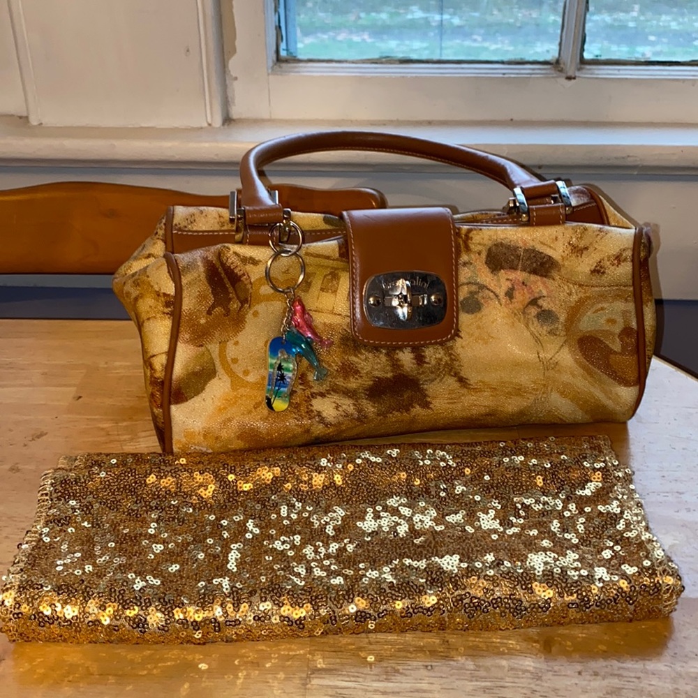 BRACCIALINI Leather Handbag tan zip and knob in good condition